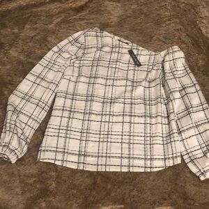 NWT- the limited black/white blouse